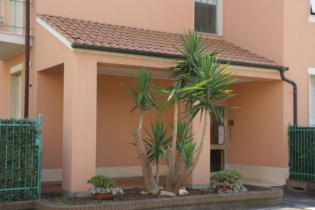 Residence Mizar ปิเอตราลิกูเร ภายนอก รูปภาพ