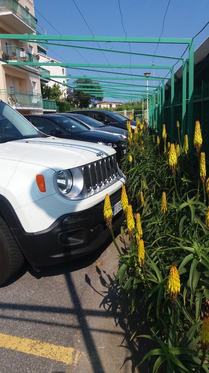 Residence Mizar ปิเอตราลิกูเร ภายนอก รูปภาพ